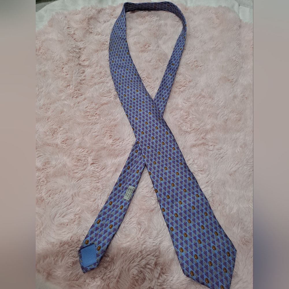 Hermes grape tie